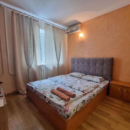 Апартаменты В Центре На Гагарина Dnipro Exteriör bild